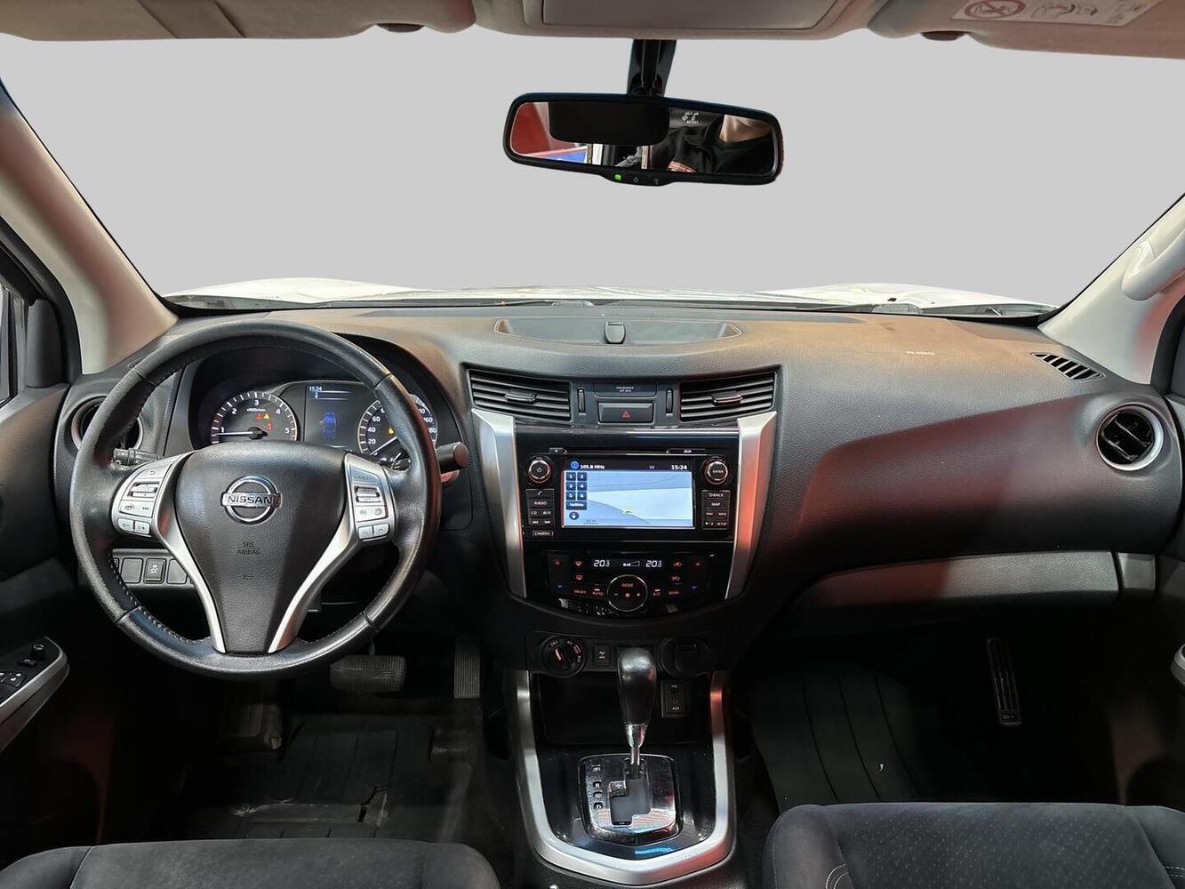 Nissan Navara vaihtoauto