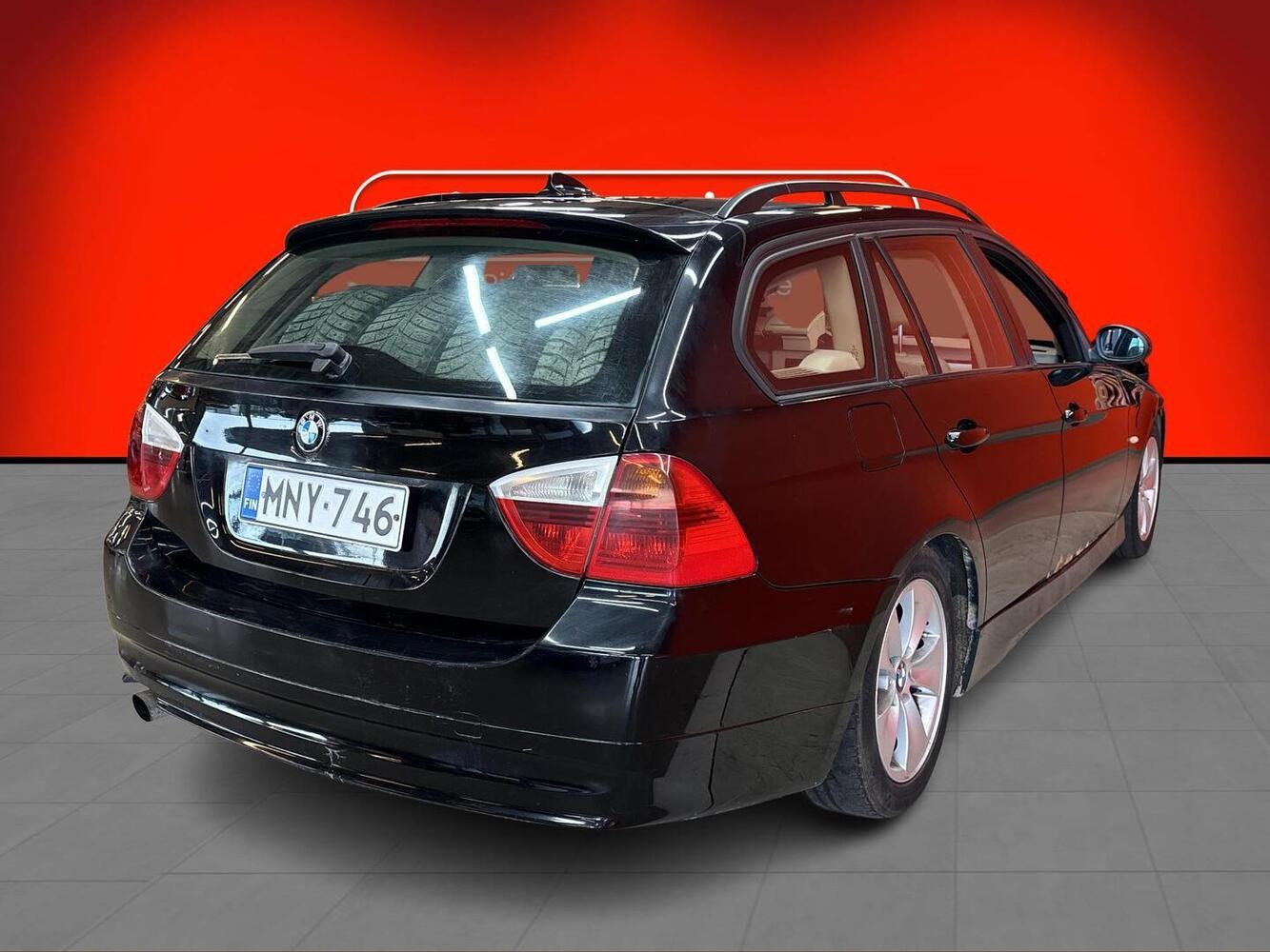 BMW 320 vaihtoauto