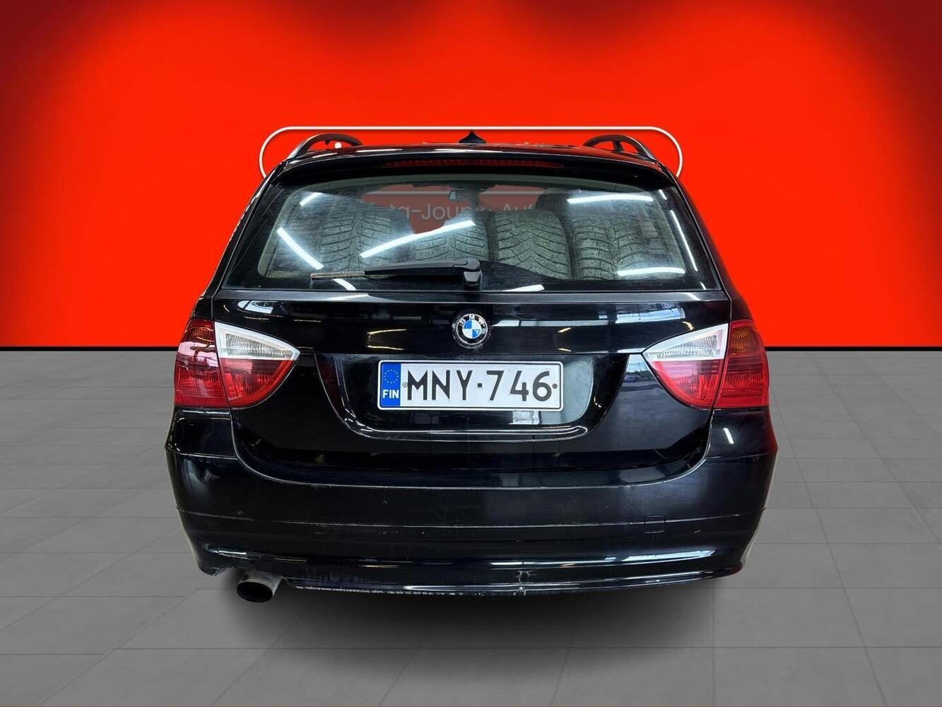 BMW 320 vaihtoauto