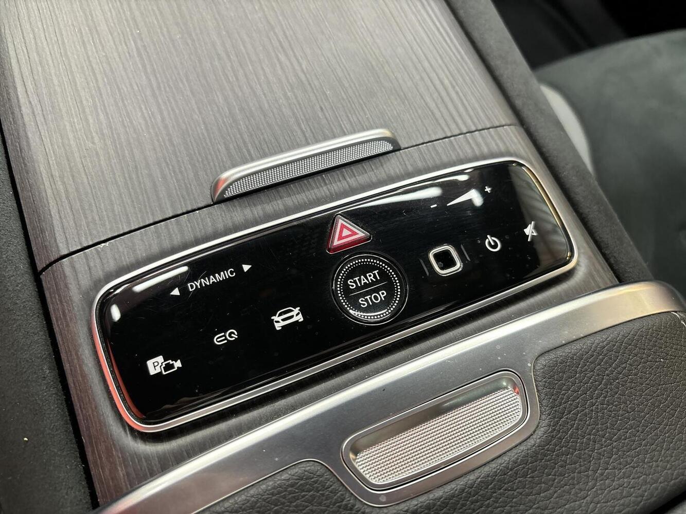 Mercedes-Benz EQE vaihtoauto