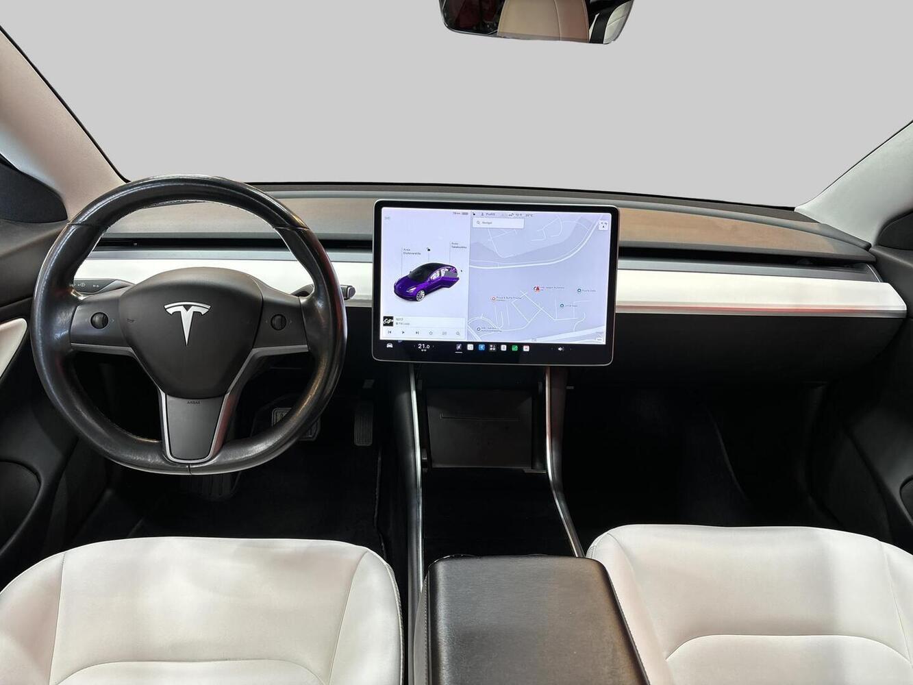 Tesla Model 3 vaihtoauto