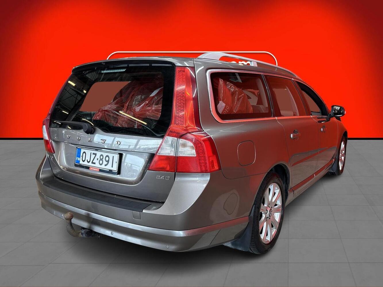 Volvo V70 vaihtoauto