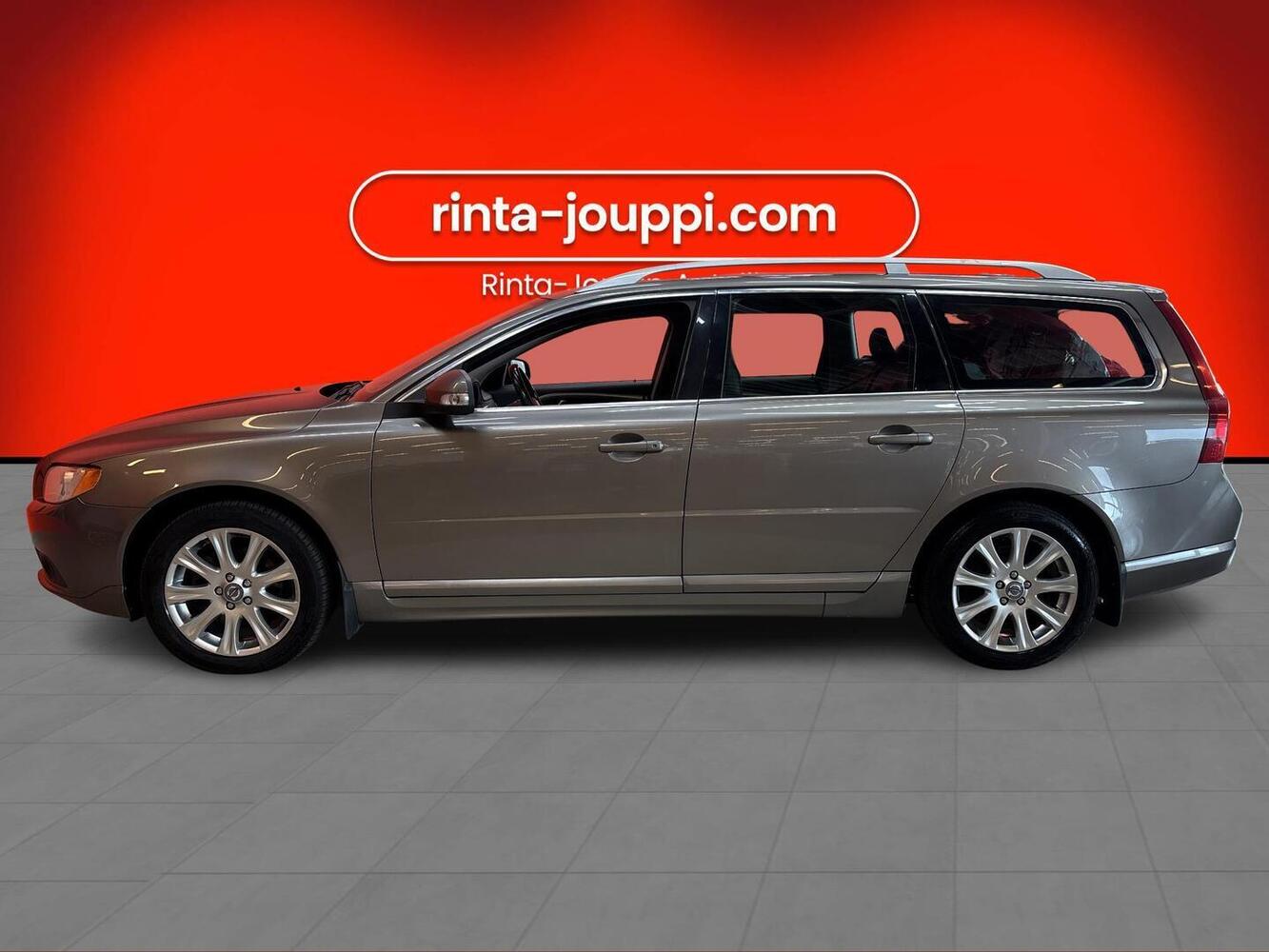 Volvo V70 vaihtoauto