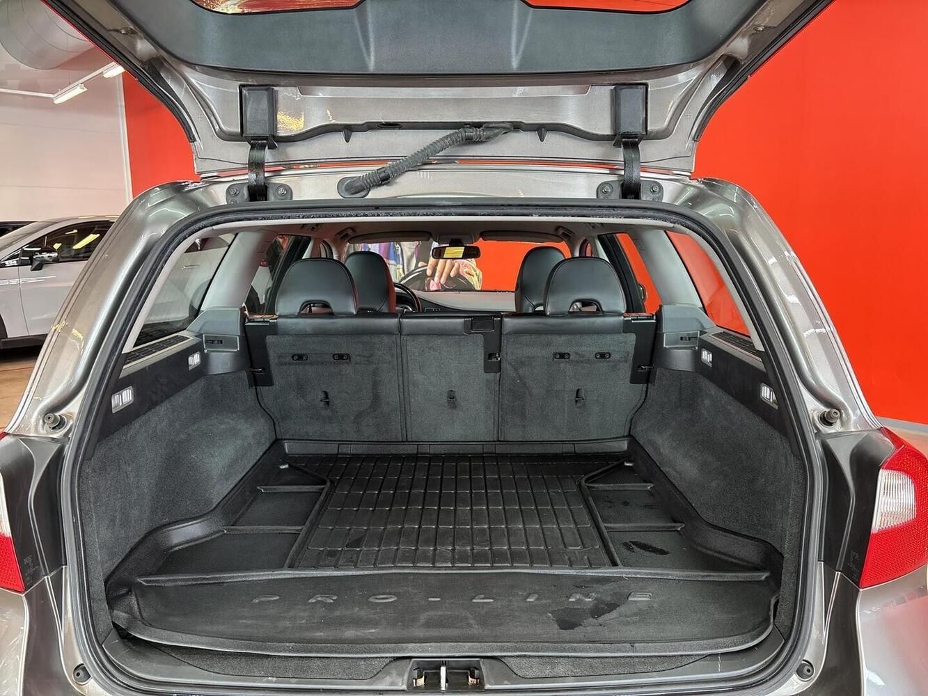 Volvo V70 vaihtoauto