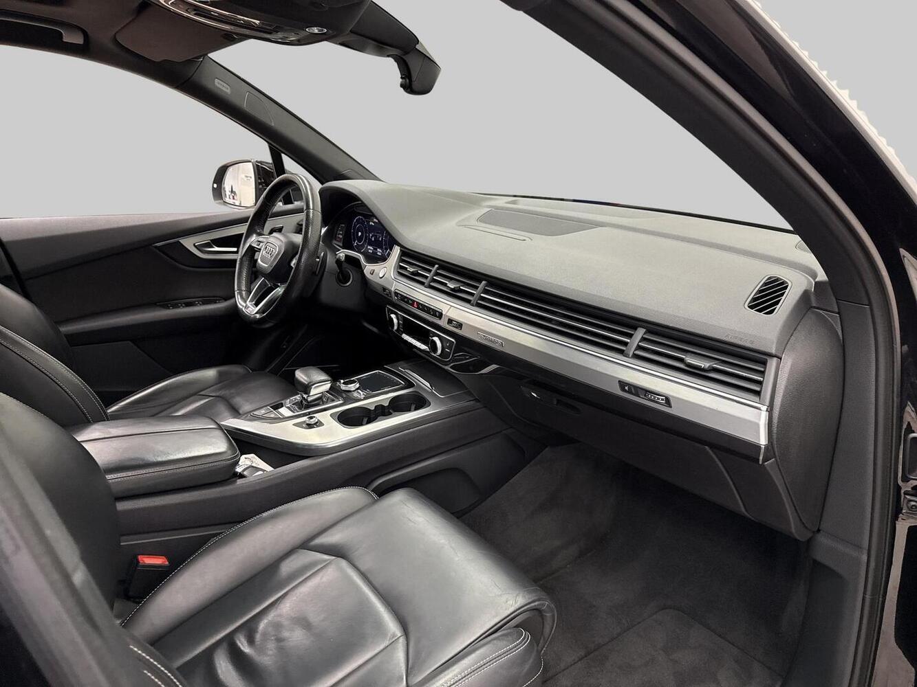 Audi Q7 vaihtoauto