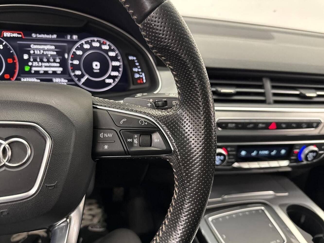 Audi Q7 vaihtoauto