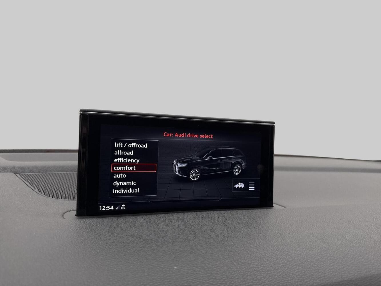 Audi Q7 vaihtoauto