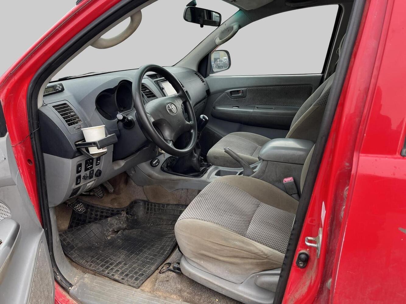 Toyota Hilux vaihtoauto