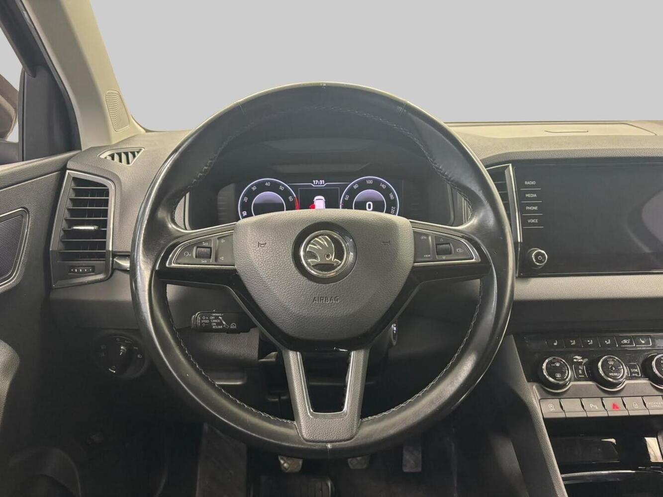 Skoda Karoq vaihtoauto