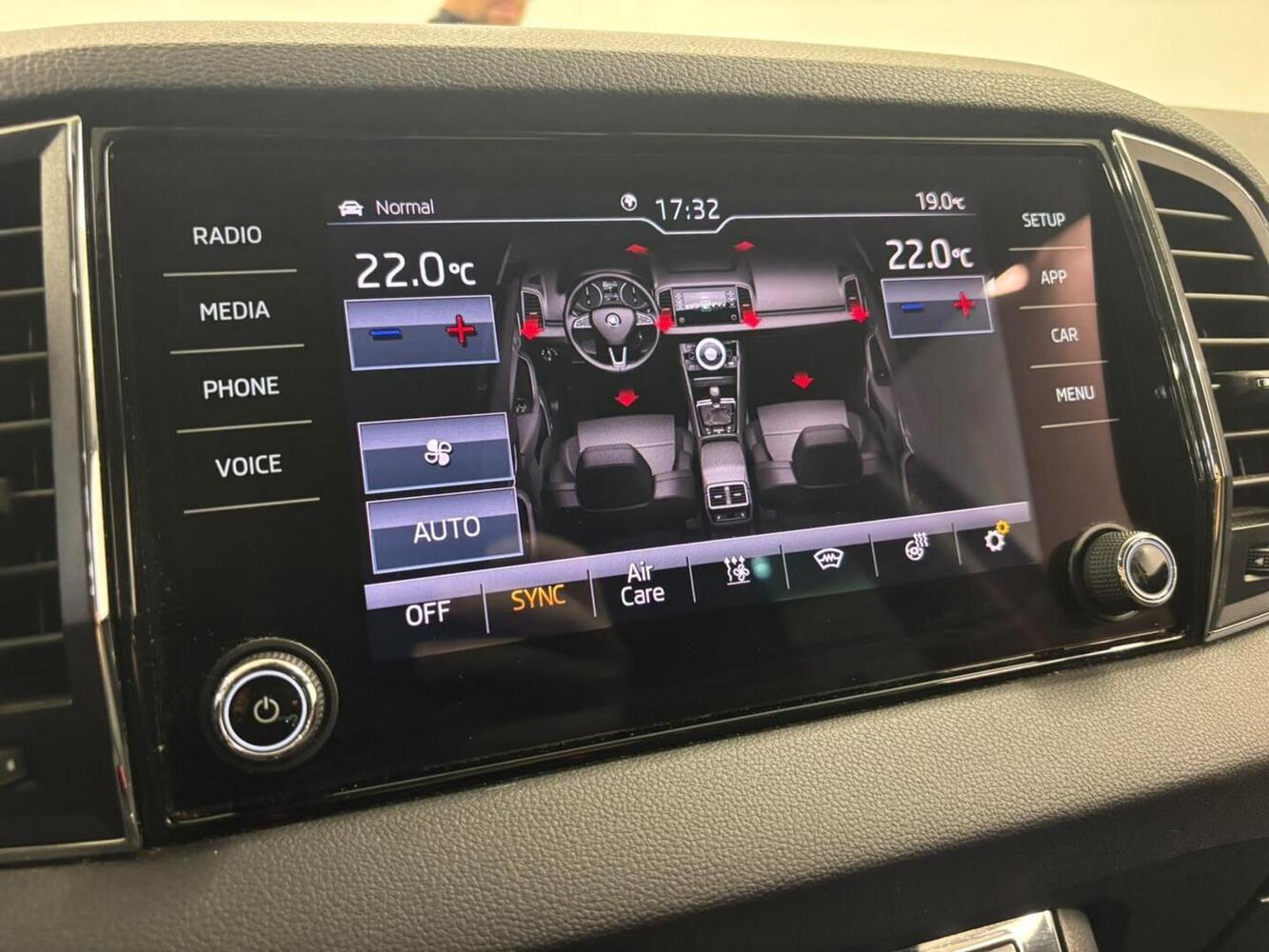 Skoda Karoq vaihtoauto