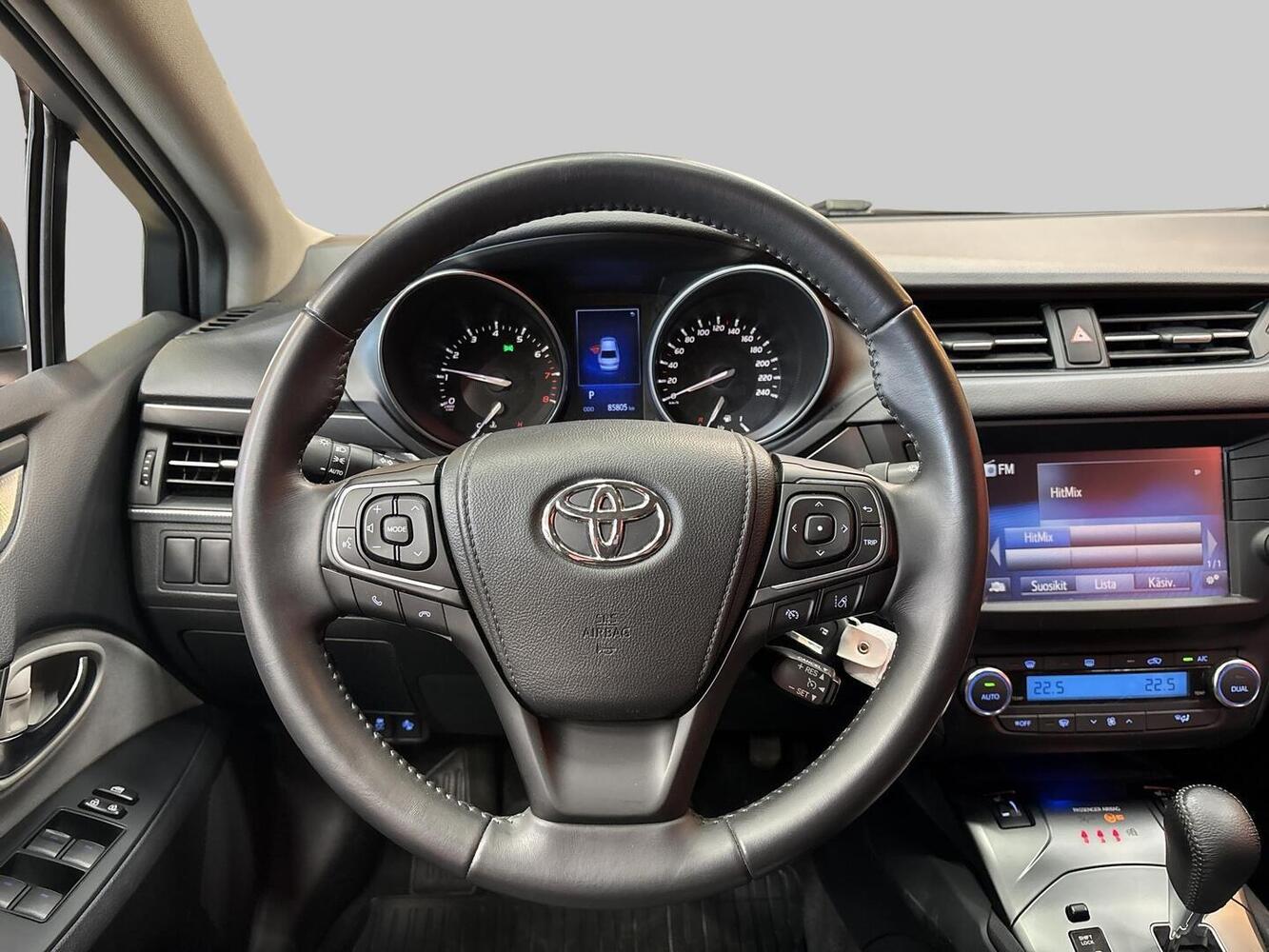 Toyota Avensis vaihtoauto