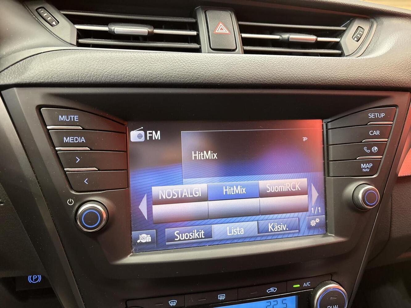 Toyota Avensis vaihtoauto