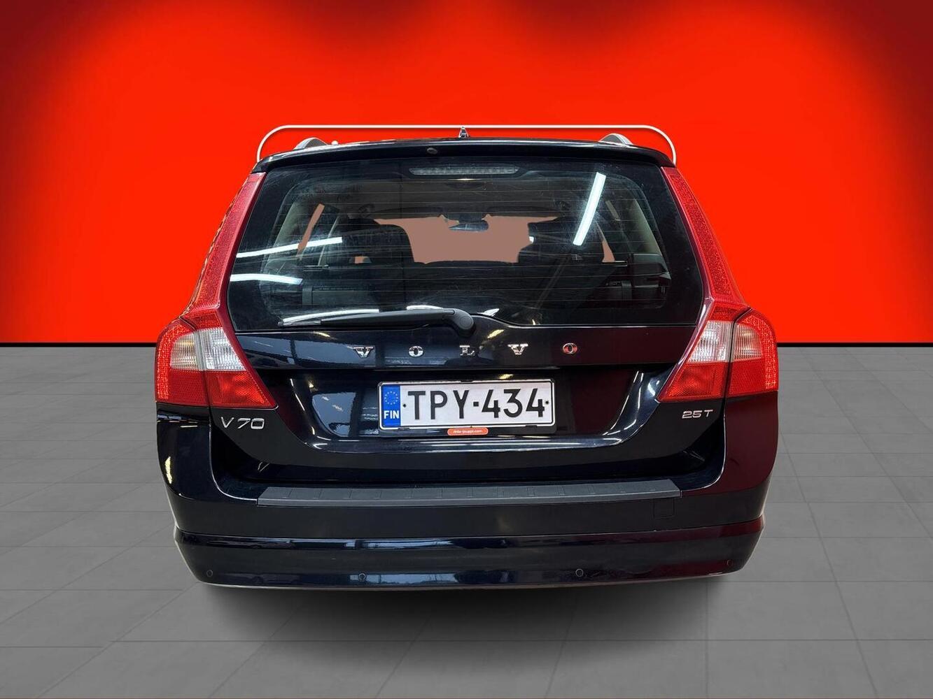 Volvo V70 vaihtoauto