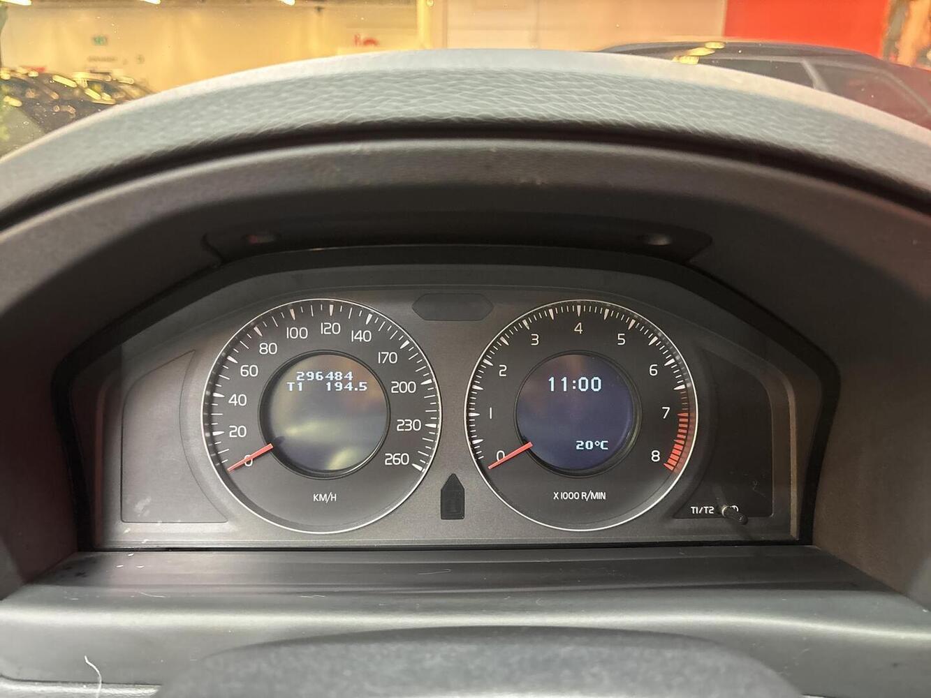 Volvo V70 vaihtoauto