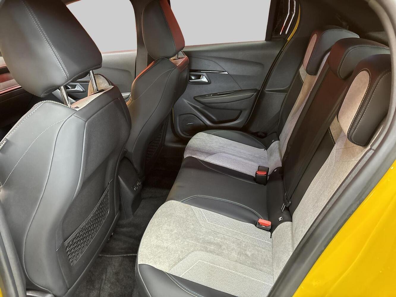 Peugeot e-208 vaihtoauto