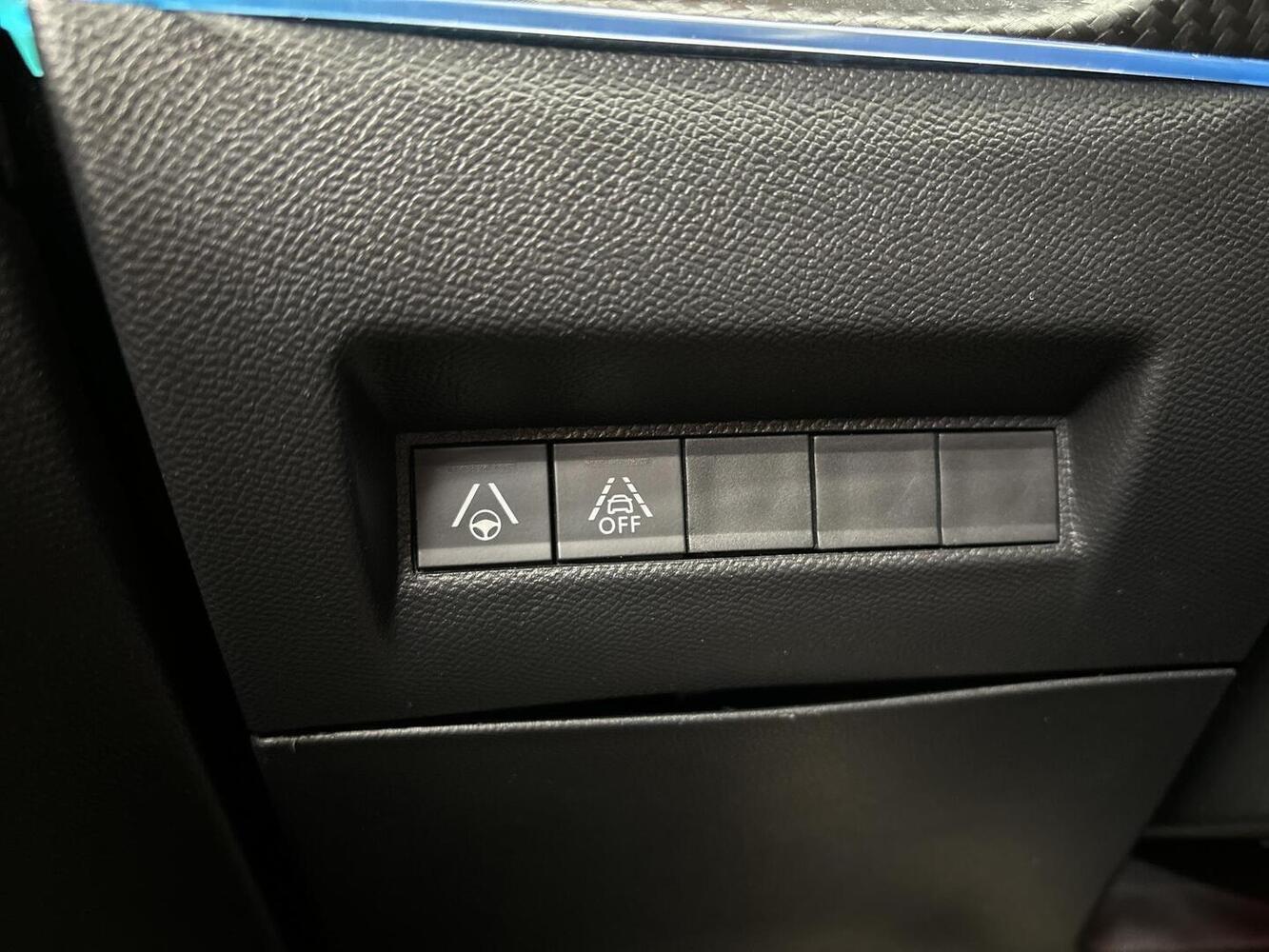 Peugeot e-208 vaihtoauto