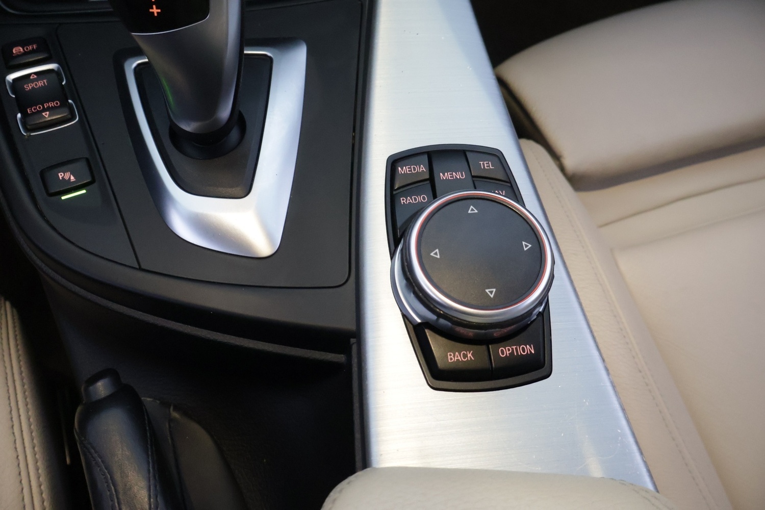 BMW 3.3 vaihtoauto