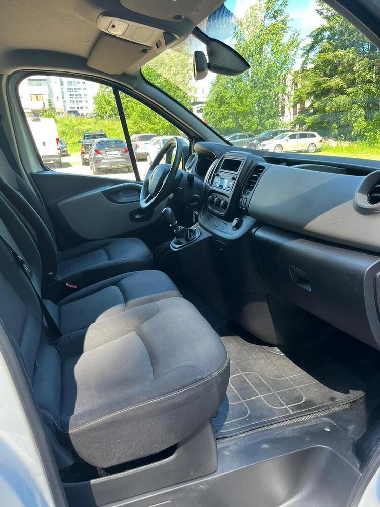 Renault Trafic Passenger vaihtoauto