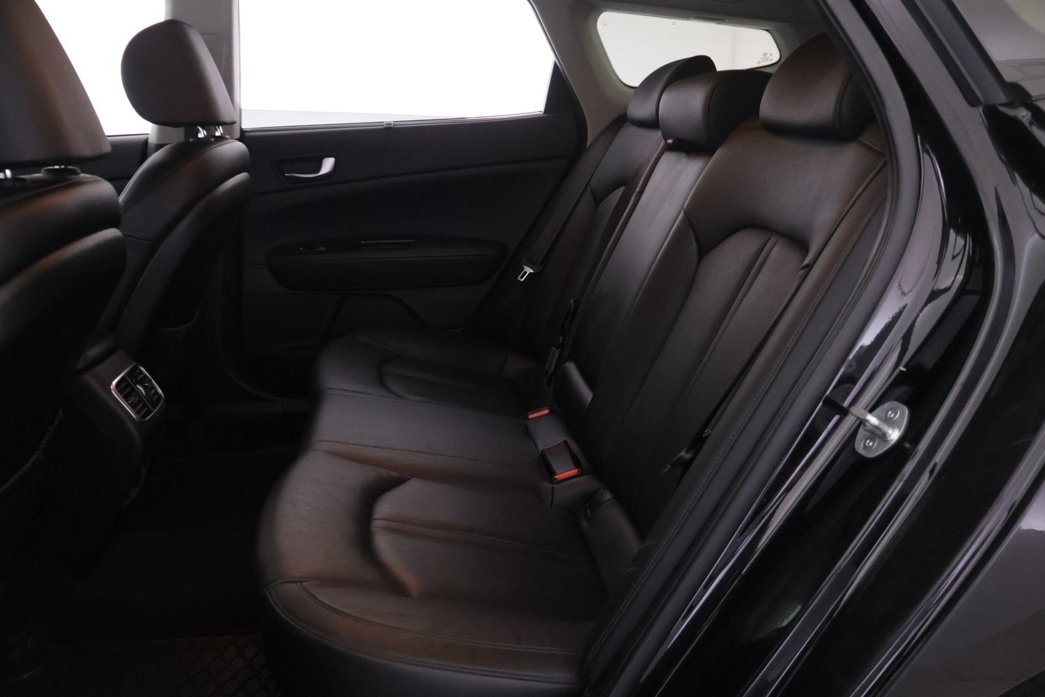 Kia Optima vaihtoauto