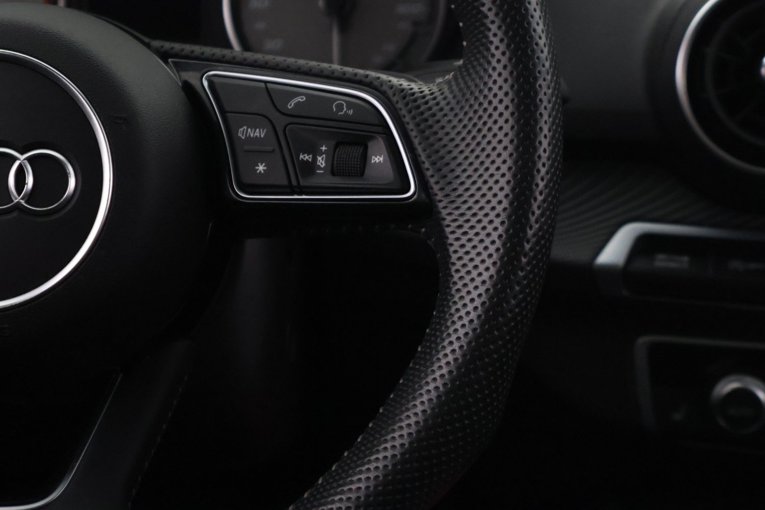 Audi SQ2 vaihtoauto