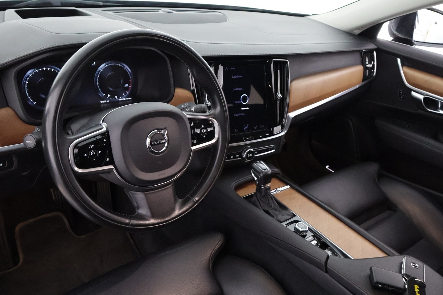Volvo V90 vaihtoauto