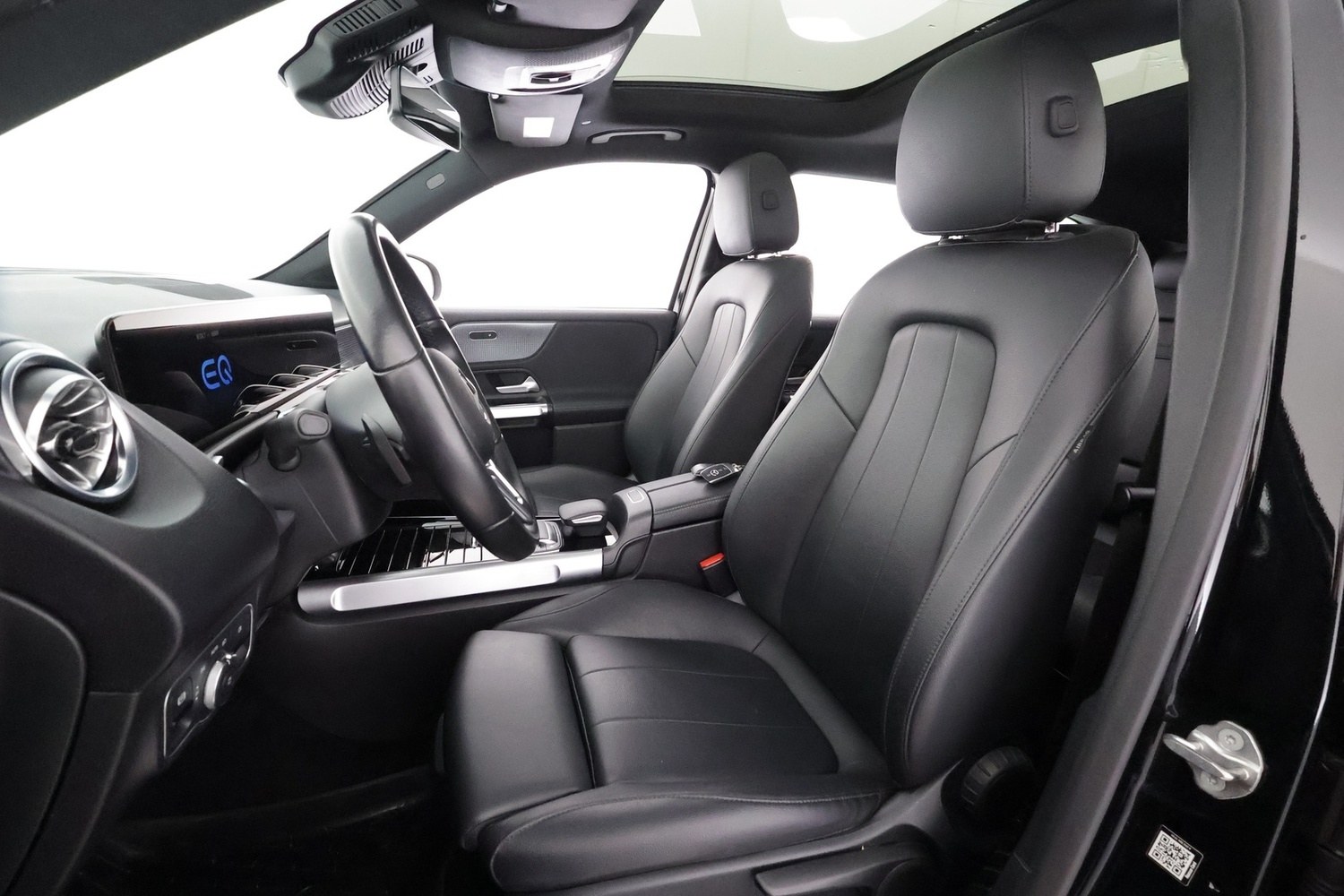 Mercedes-Benz EQB vaihtoauto