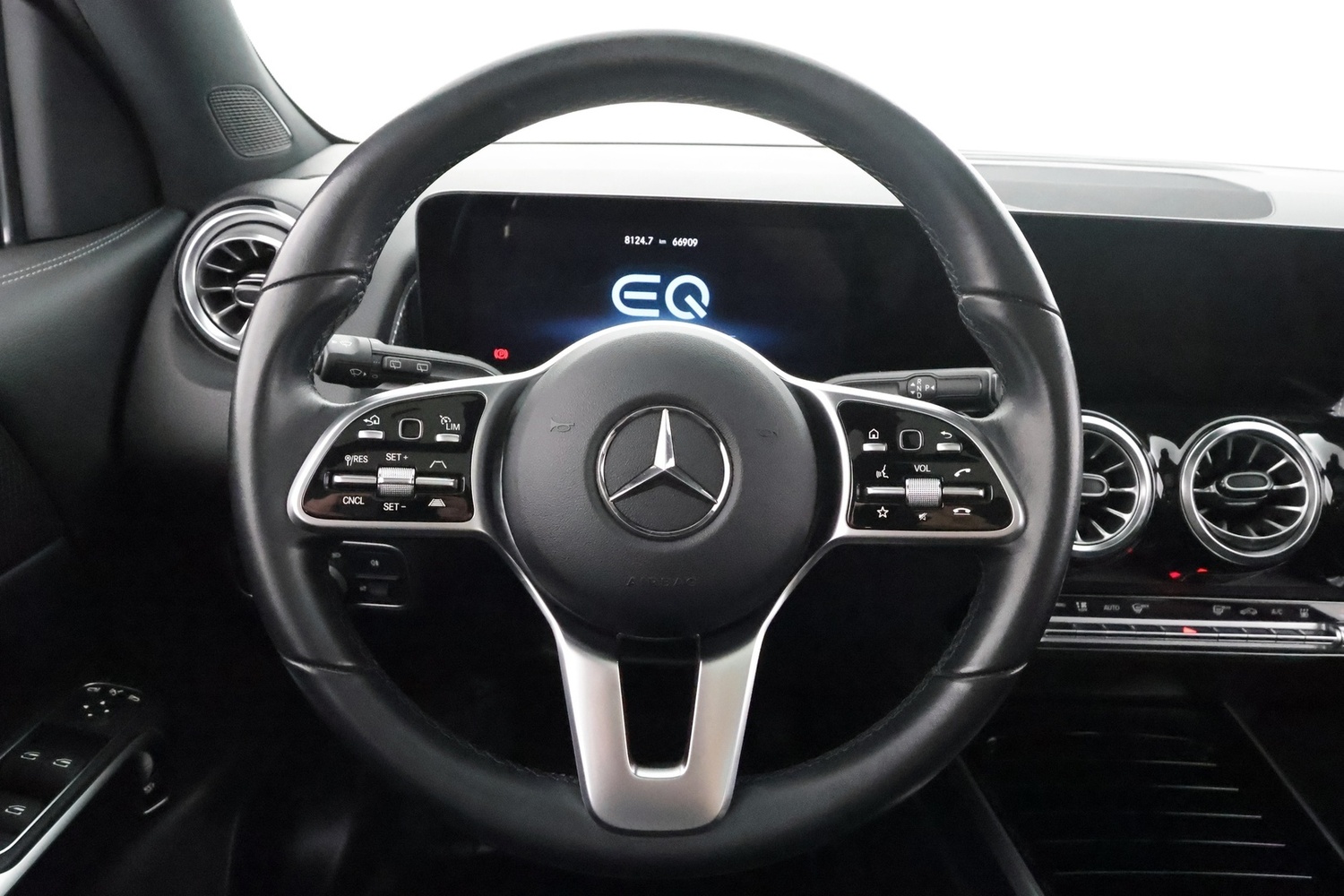 Mercedes-Benz EQB vaihtoauto