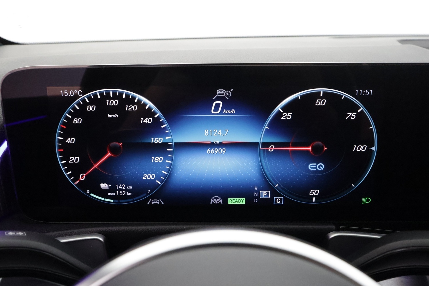 Mercedes-Benz EQB vaihtoauto