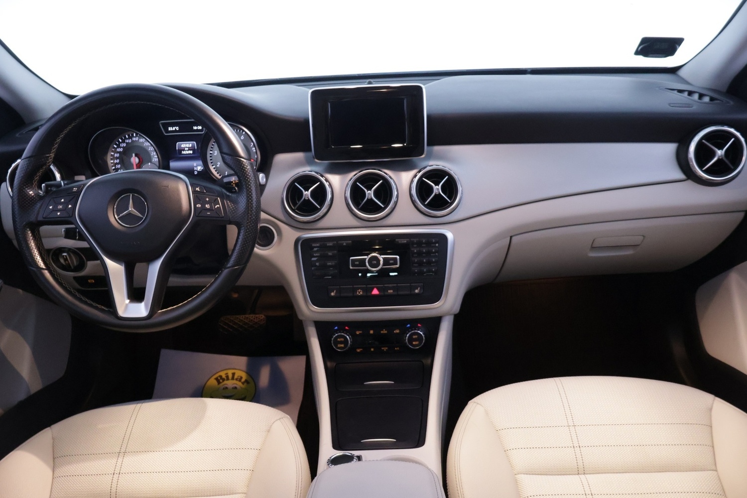Mercedes-Benz GLA vaihtoauto