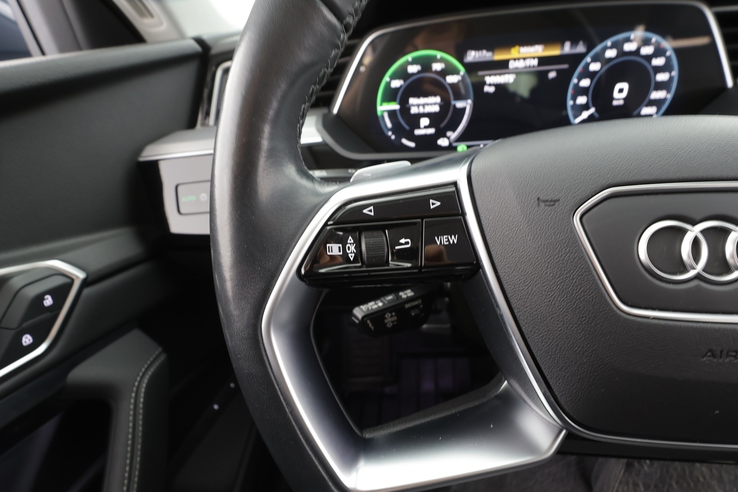 Audi Q8 e-tron vaihtoauto