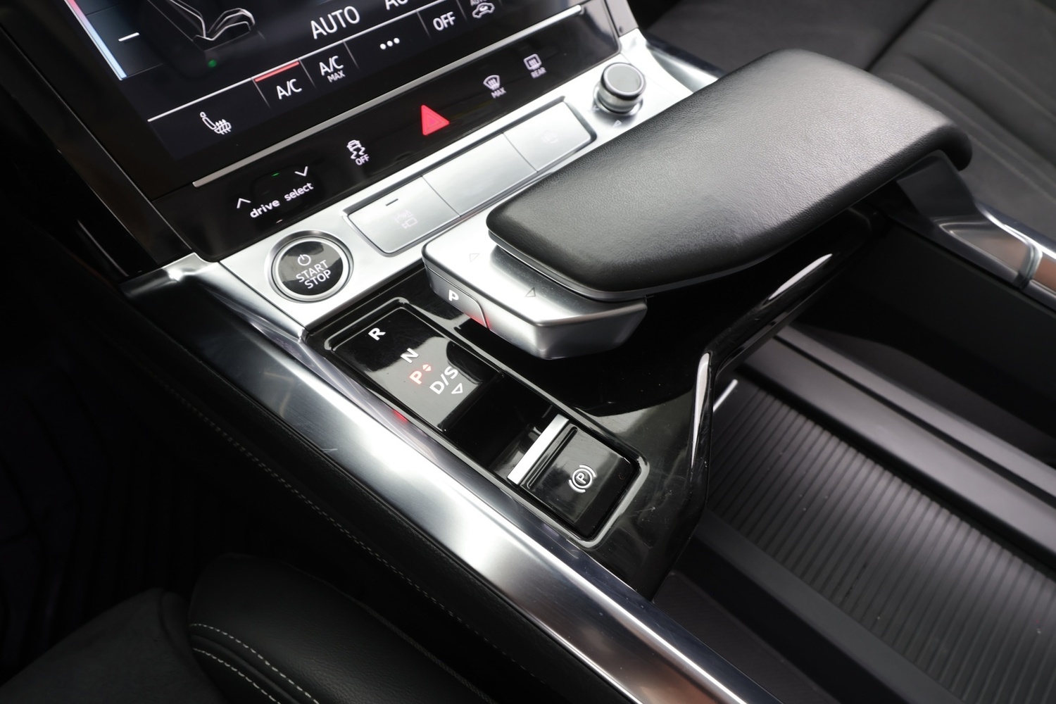 Audi Q8 e-tron vaihtoauto
