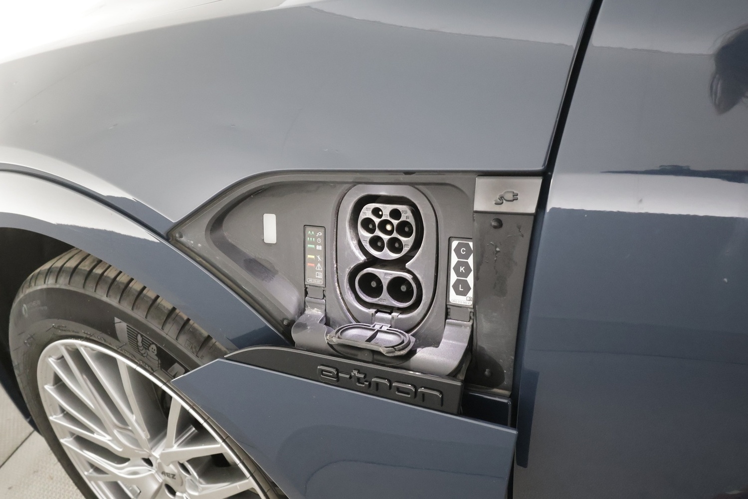 Audi Q8 e-tron vaihtoauto