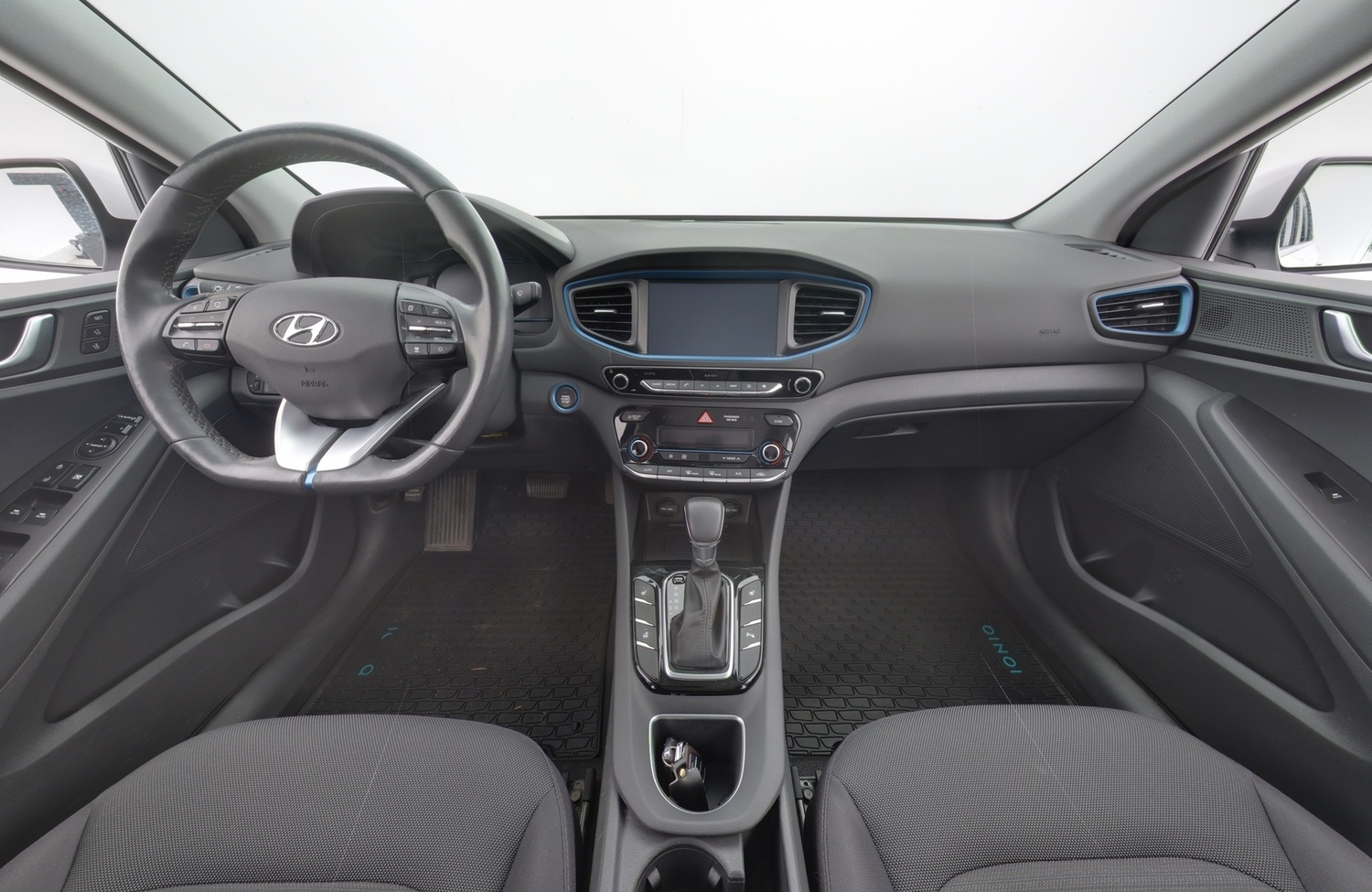 Hyundai IONIQ hybrid vaihtoauto