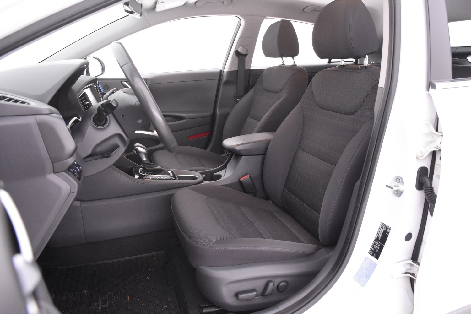 Hyundai IONIQ hybrid vaihtoauto