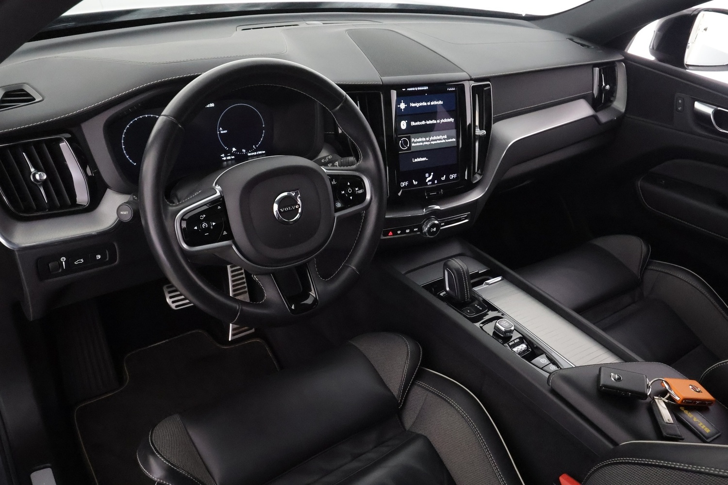 Volvo XC60 vaihtoauto