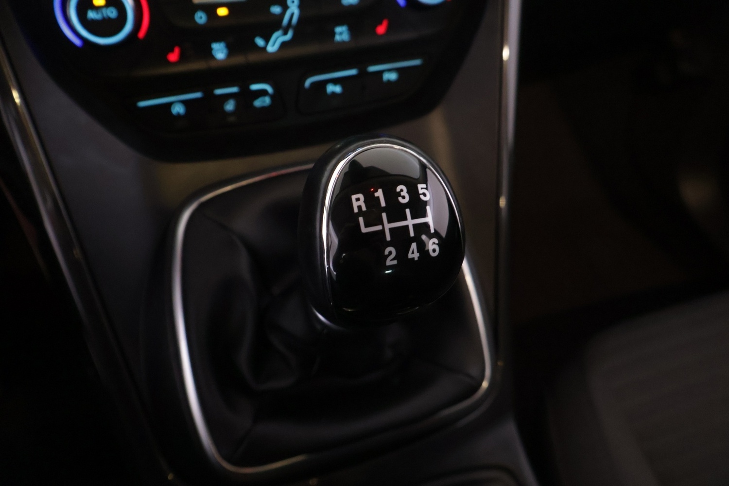 Ford C-MAX vaihtoauto
