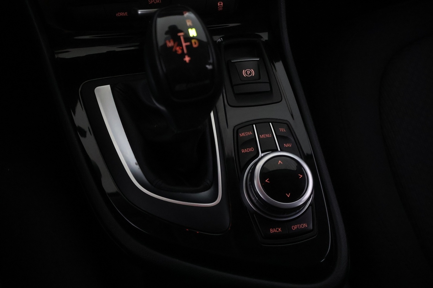 BMW 225 vaihtoauto