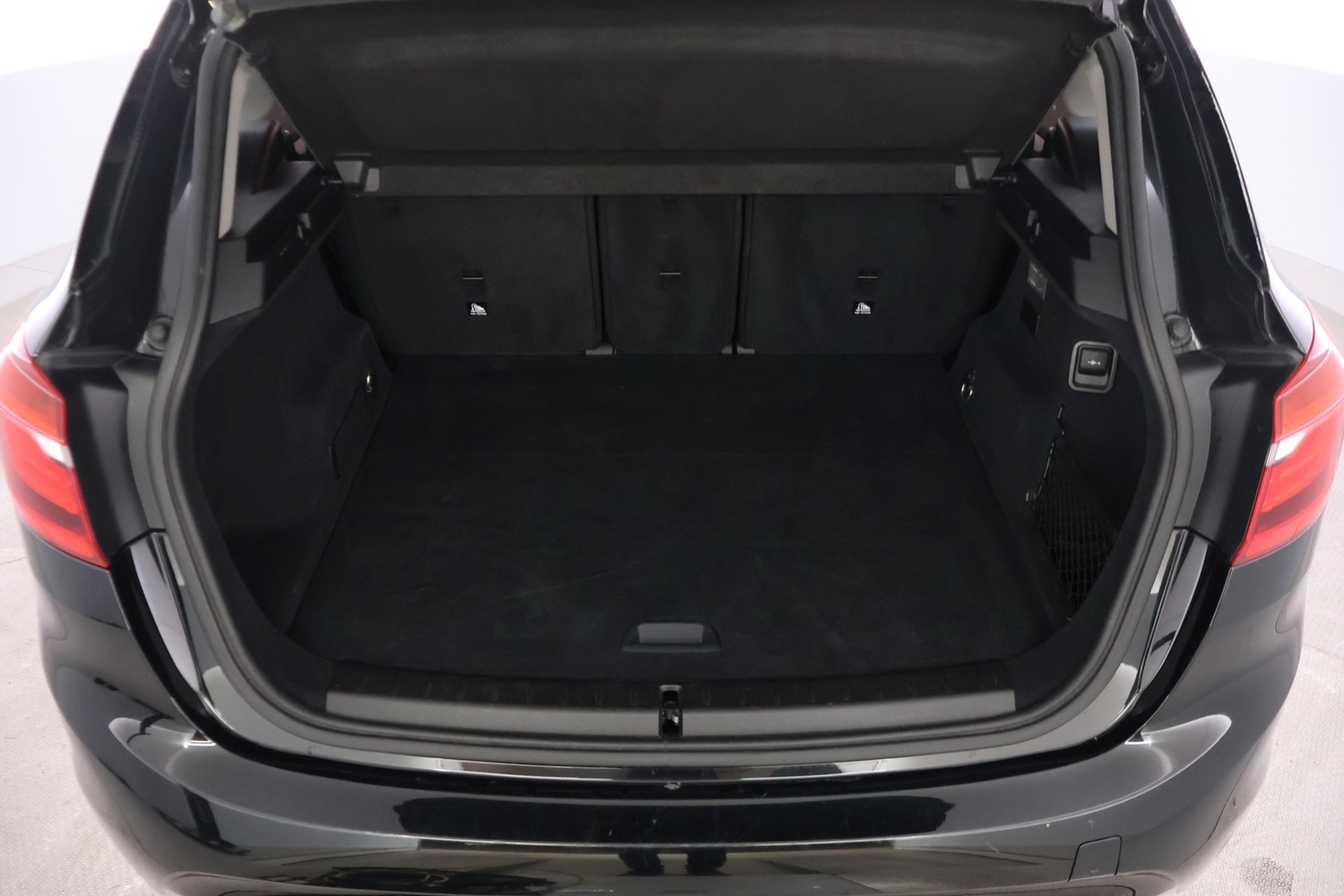 BMW 225 vaihtoauto