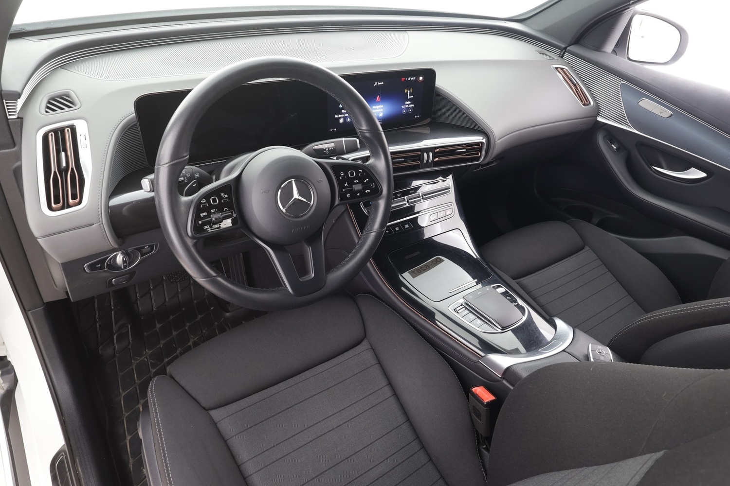 Mercedes-Benz EQC vaihtoauto