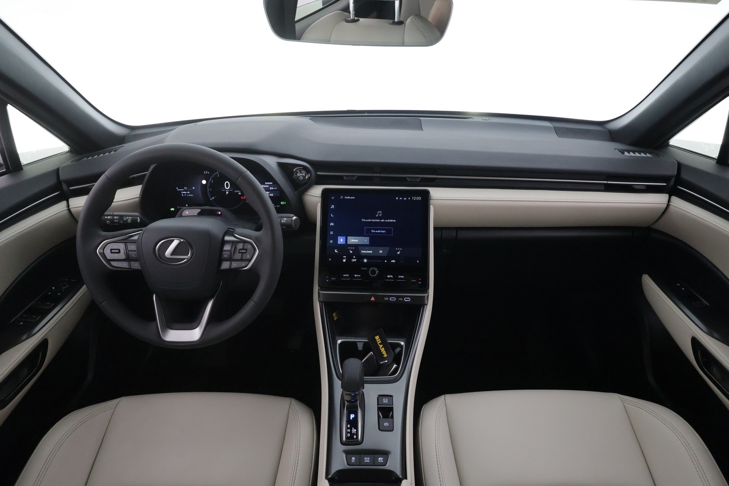Lexus LBX vaihtoauto