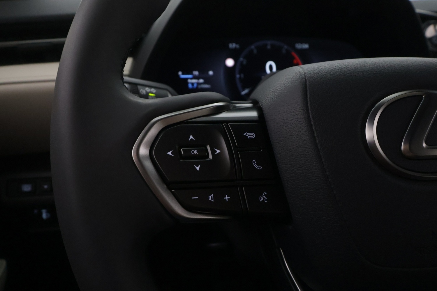 Lexus LBX vaihtoauto
