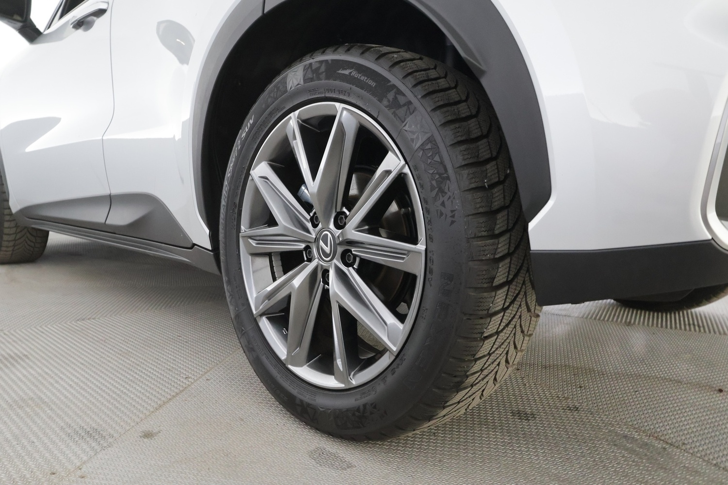 Lexus LBX vaihtoauto