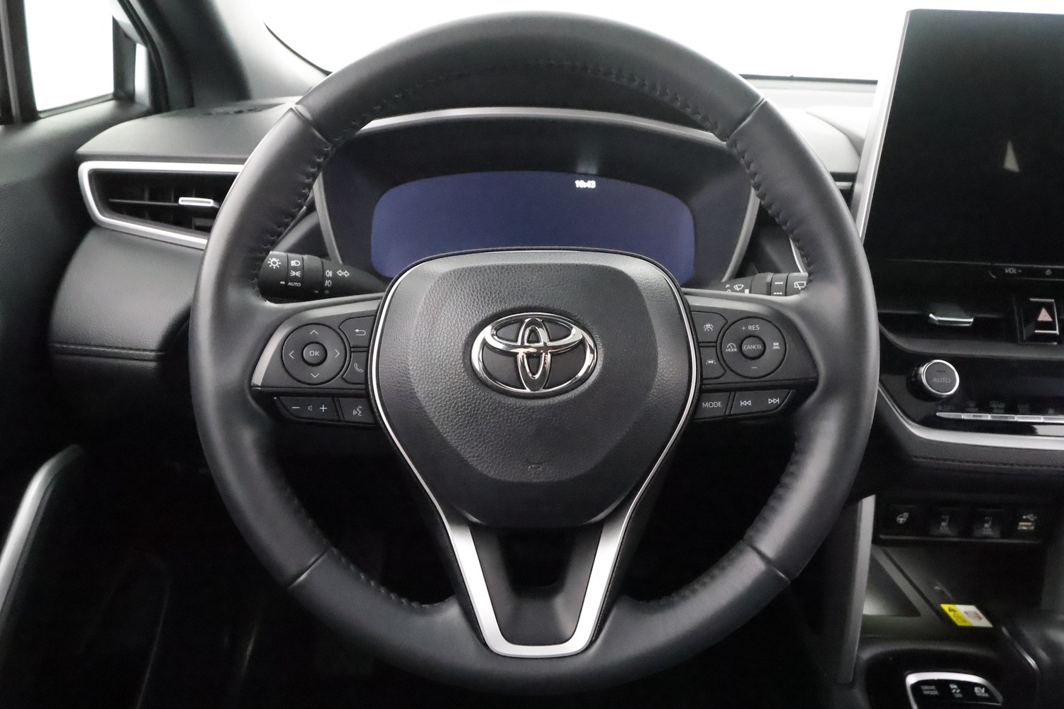 Toyota Corolla Cross vaihtoauto