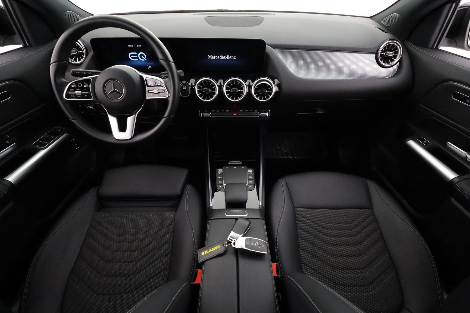 Mercedes-Benz EQA vaihtoauto