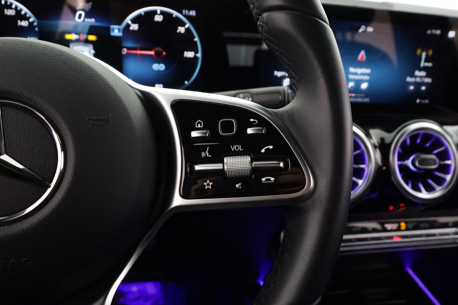 Mercedes-Benz EQA vaihtoauto