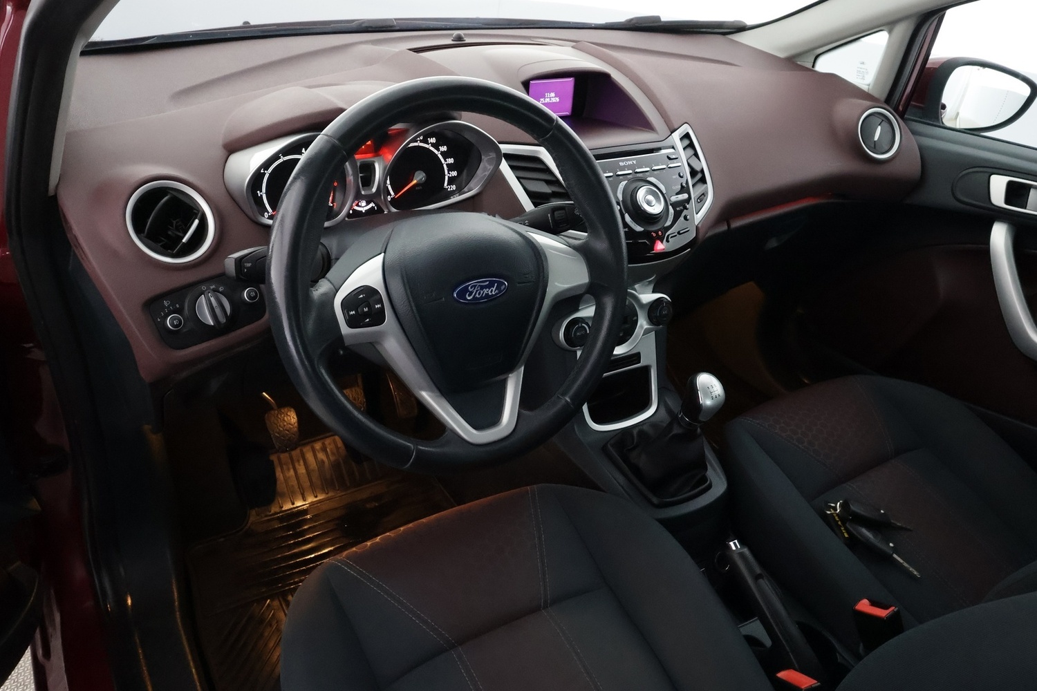 Ford Fiesta vaihtoauto