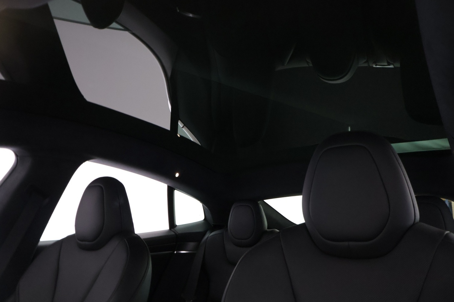 Tesla Model S vaihtoauto