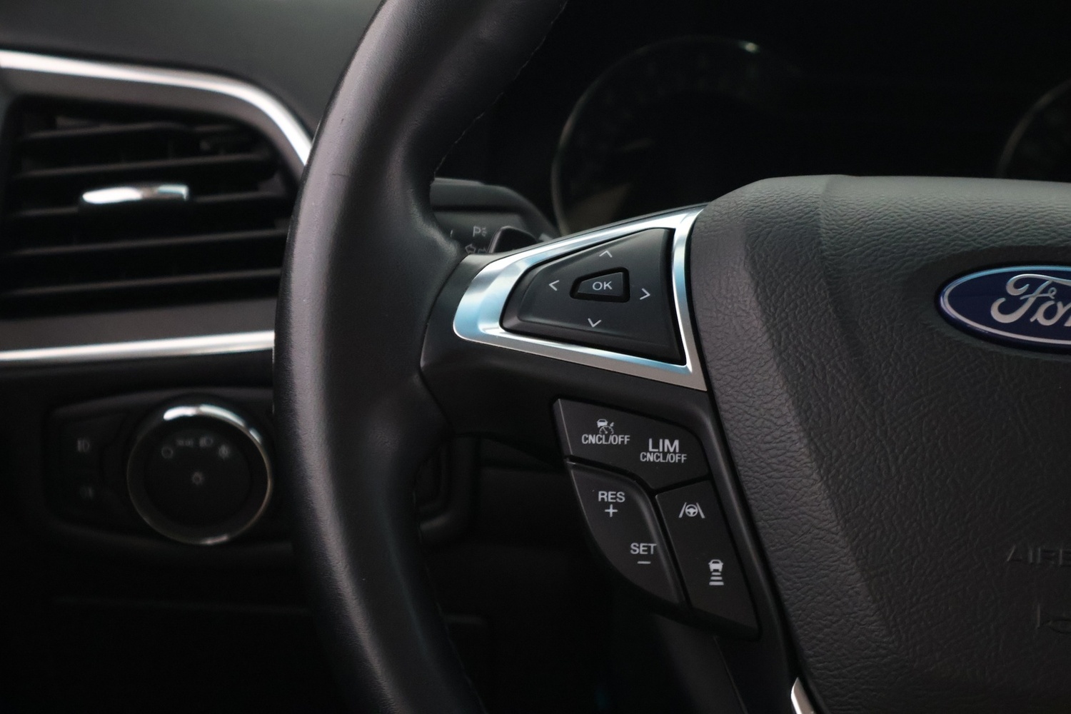 Ford Edge vaihtoauto