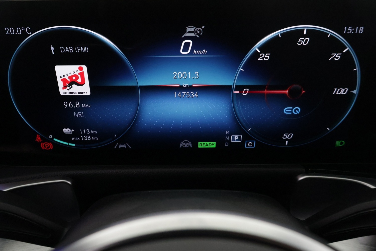 Mercedes-Benz EQB vaihtoauto