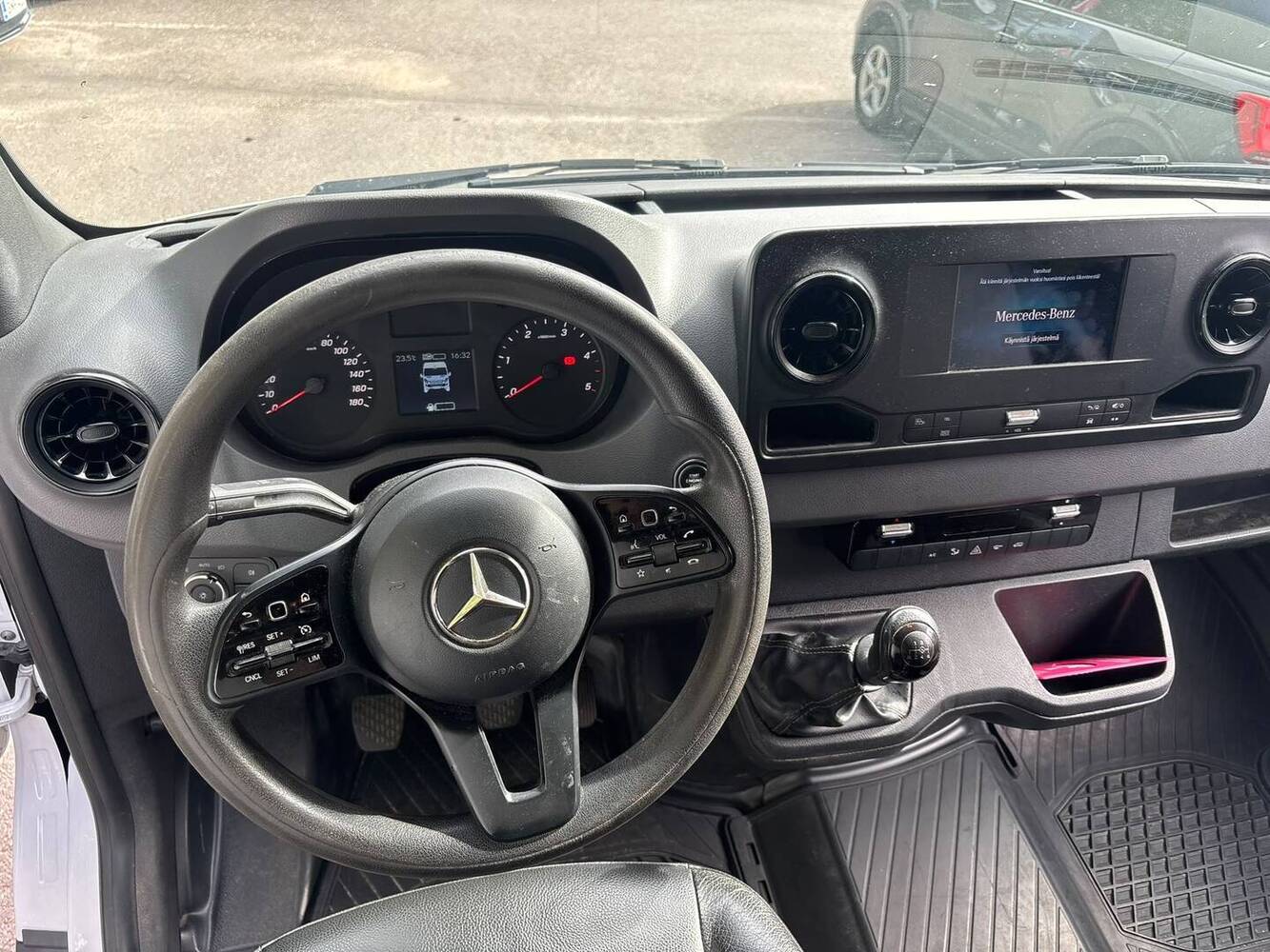 Mercedes-Benz Sprinter vaihtoauto